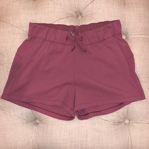 Lululemon Shorts, size 8